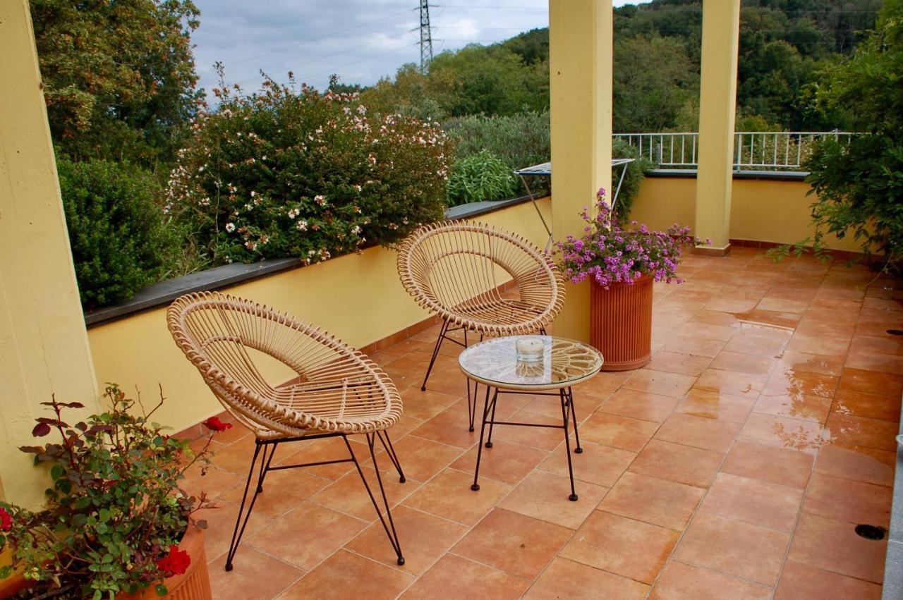 Holiday Prato Verde Chiatri Exterior photo