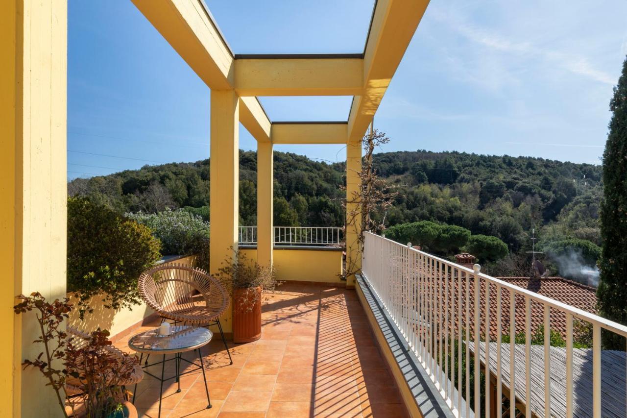 Holiday Prato Verde Chiatri Exterior photo
