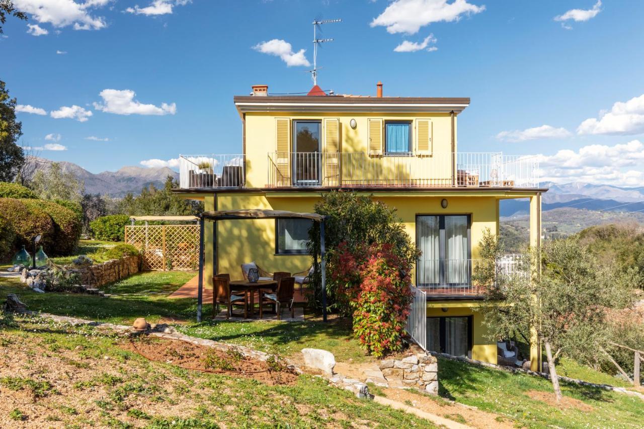Holiday Prato Verde Chiatri Exterior photo