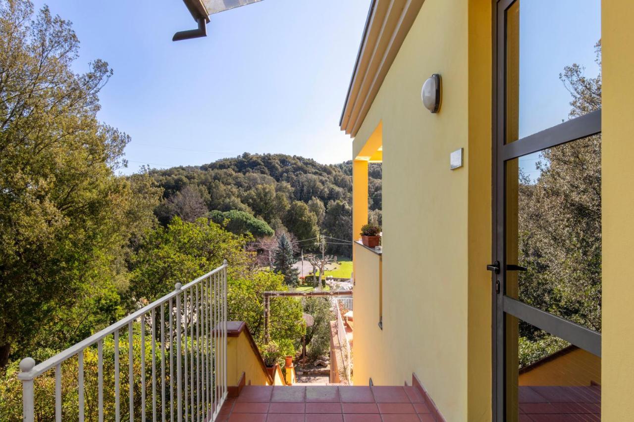 Holiday Prato Verde Chiatri Exterior photo