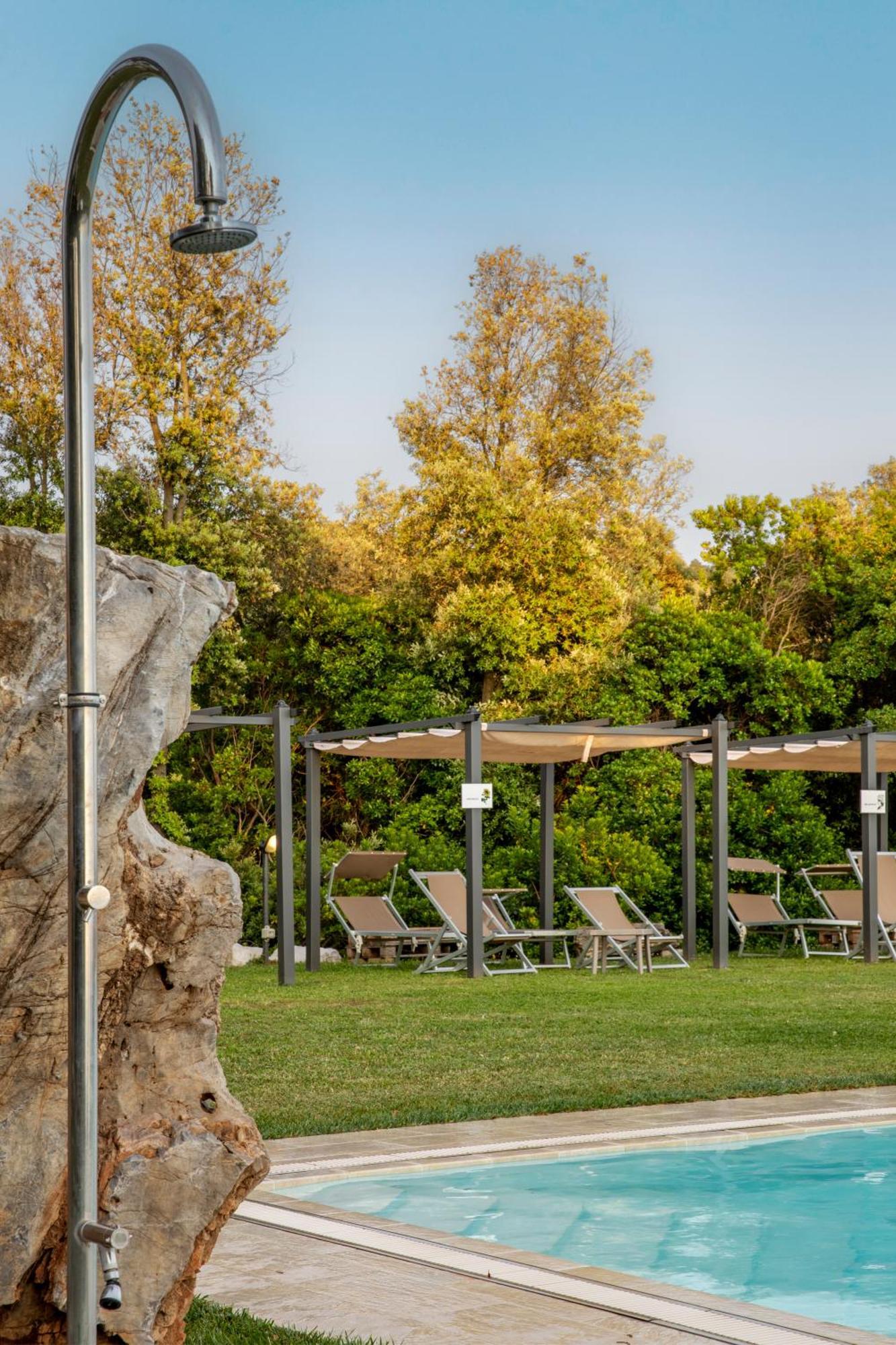 Holiday Prato Verde Chiatri Exterior photo